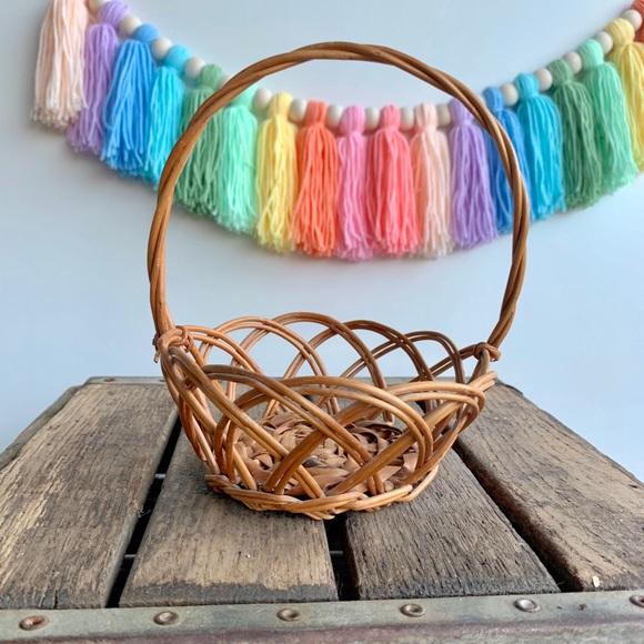 Vintage Boho Mini Open Weave Wicker Handled Basket - Picture 2 of 6
